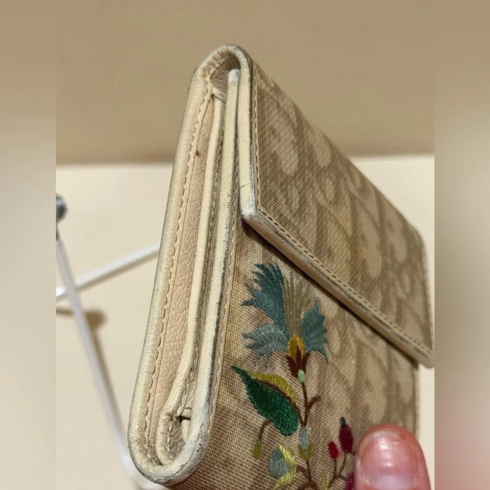 Dior Oblique Romantique Tri-fold Trotter Wallet